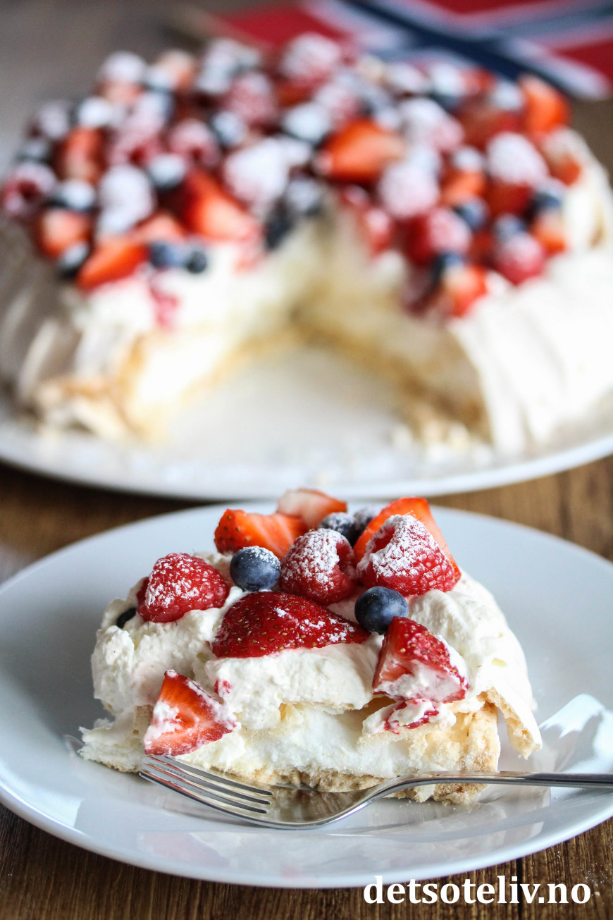 Pavlova Til 17. Mai | Det Søte Liv